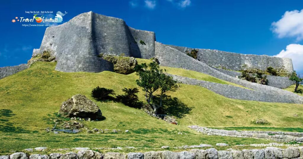 Katsuren Castle Ruins - Địa điểm lịch sử Okinawa